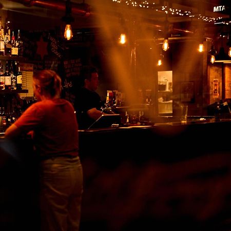 Beer Deluxe Albury Hotel Bagian luar foto